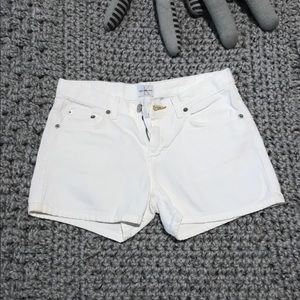 White Calvin Klein shorts! 🌸